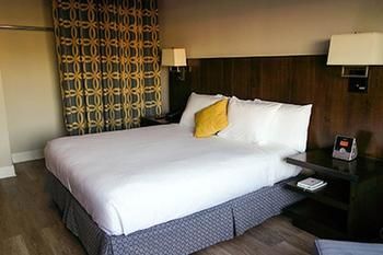 Hotel Watt Tapestry Collection By Hilton Rahway
