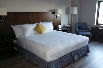 Watt Tapestry Collection By Hilton Rahway