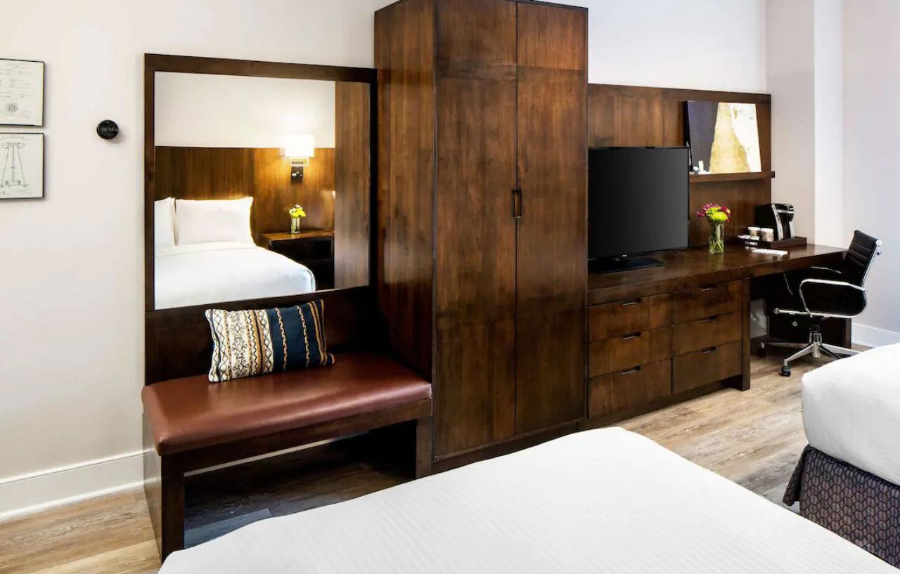 Hotel Watt Tapestry Collection By Hilton Rahway
